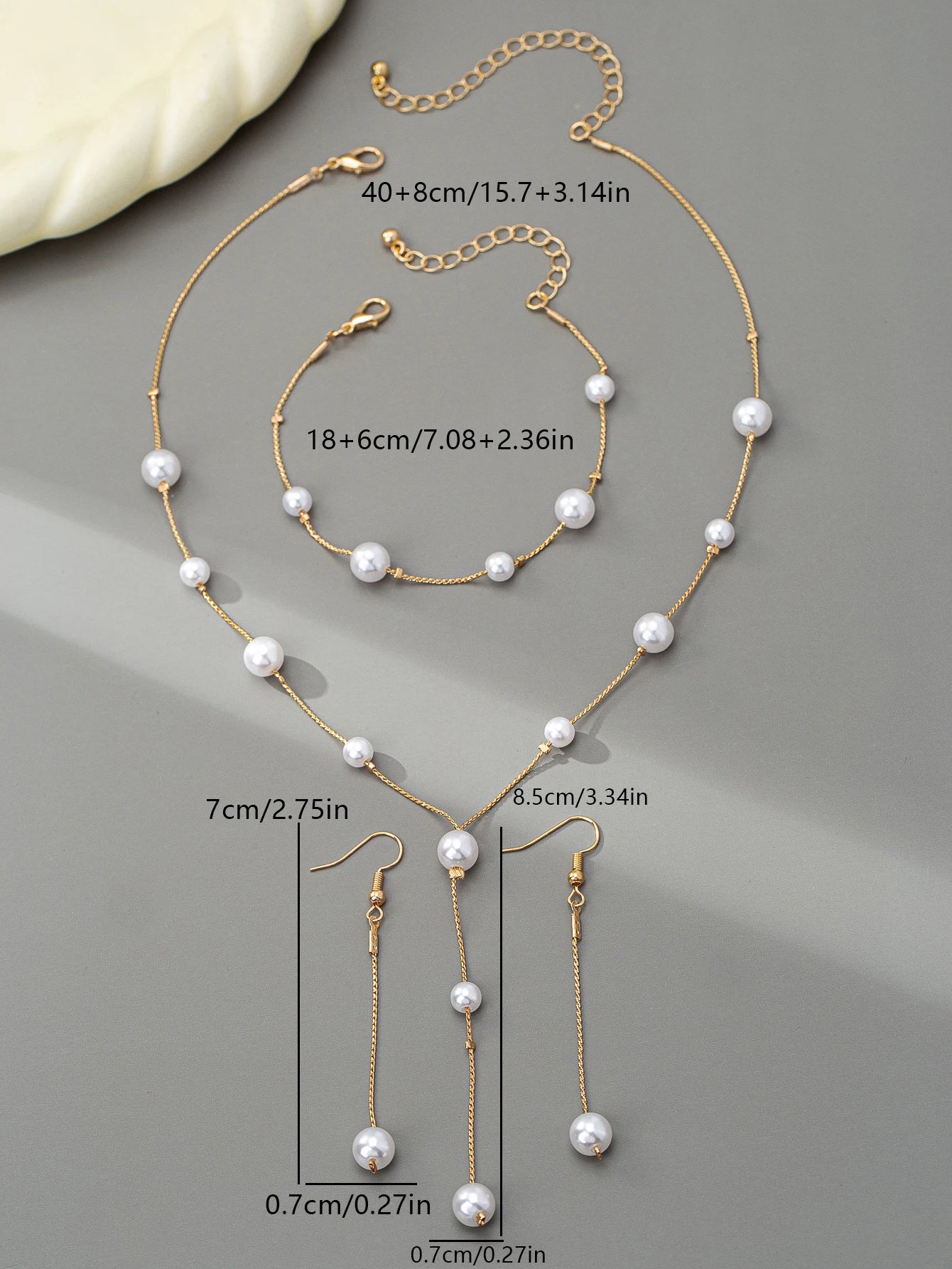 Elegant, Fashionable, and Stylish, with a Light Luxury and High-End Feel, Versatile Imitation Pearl Necklace, Bracelet, and Earrings, Suitable for Daily Wear, Weddings, and Vacations