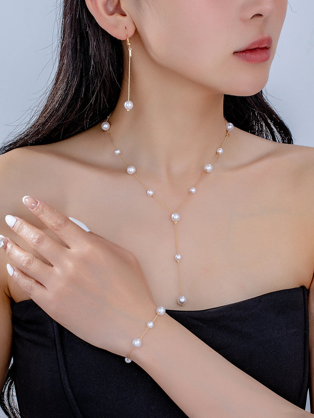 Elegant, Fashionable, and Stylish, with a Light Luxury and High-End Feel, Versatile Imitation Pearl Necklace, Bracelet, and Earrings, Suitable for Daily Wear, Weddings, and Vacations