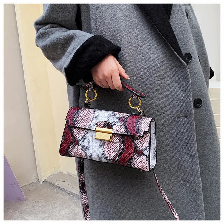 Fashionable High-end Texture Light Luxury Snake Print Niche Design Versatile Handhold Bag Shoulder Bag Crossbody Bag Armpit