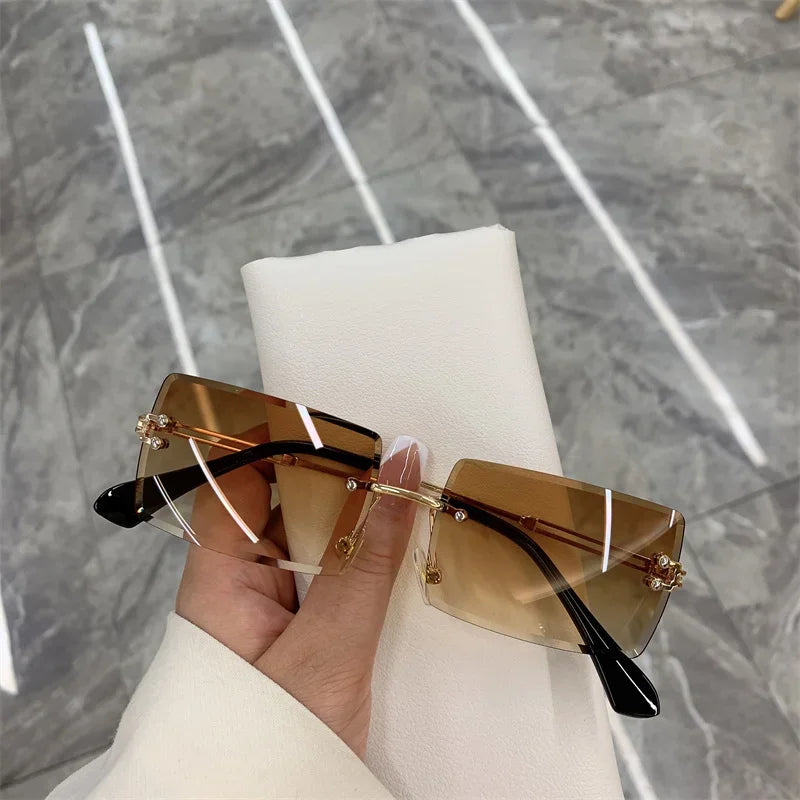 Vintage Fashion Rimless Sunglasses for Women Frameless Rectangle Shades Gradient UV400 Summer Traveling Sun Glasses for Womenn