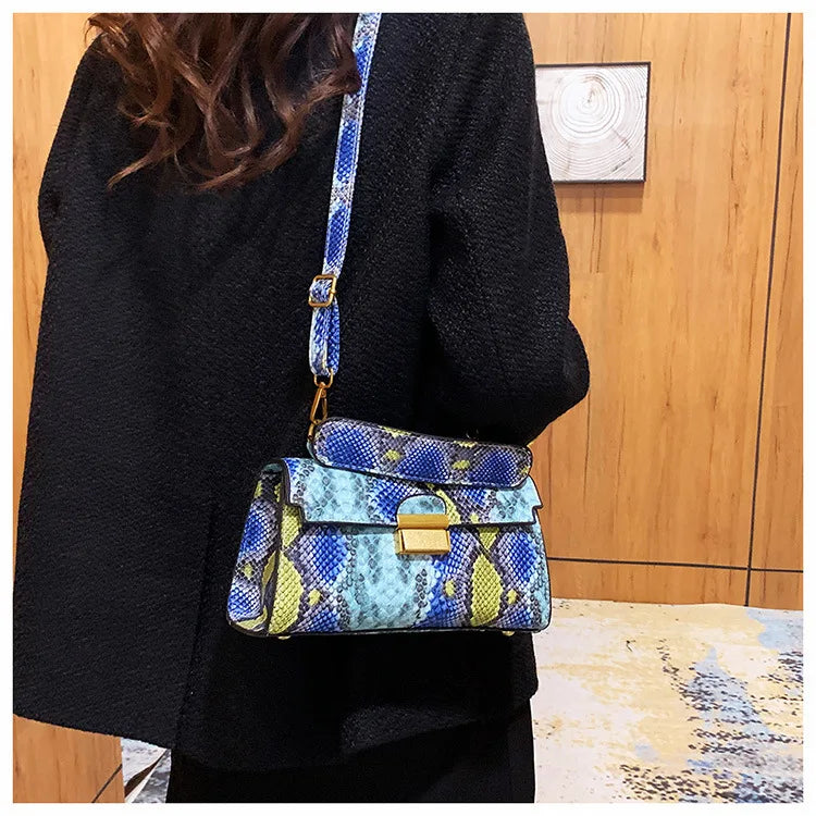 Fashionable High-end Texture Light Luxury Snake Print Niche Design Versatile Handhold Bag Shoulder Bag Crossbody Bag Armpit