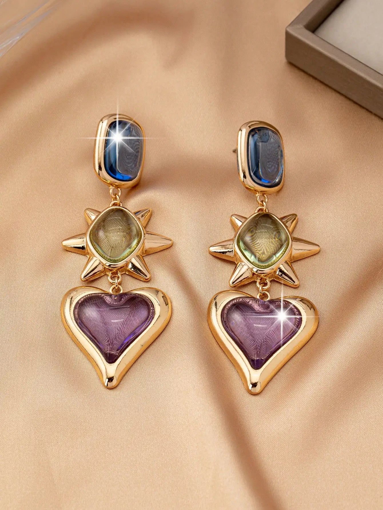 A Pair of Bohemian Retro-Style Sexy, Fashionable, Versatile and Unique Earrings for Women