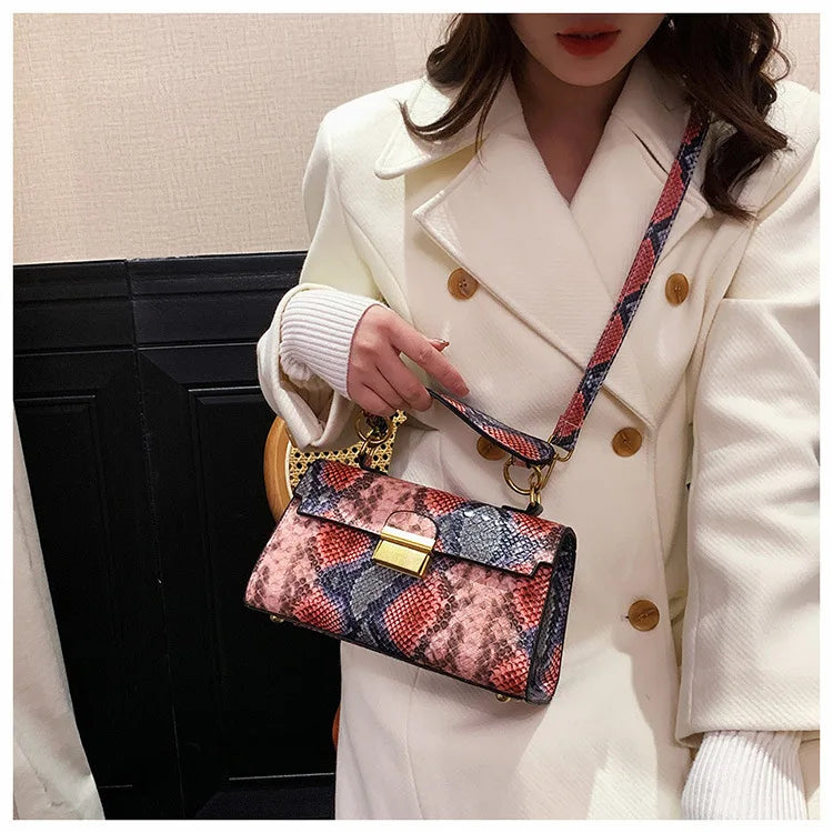 Fashionable High-end Texture Light Luxury Snake Print Niche Design Versatile Handhold Bag Shoulder Bag Crossbody Bag Armpit