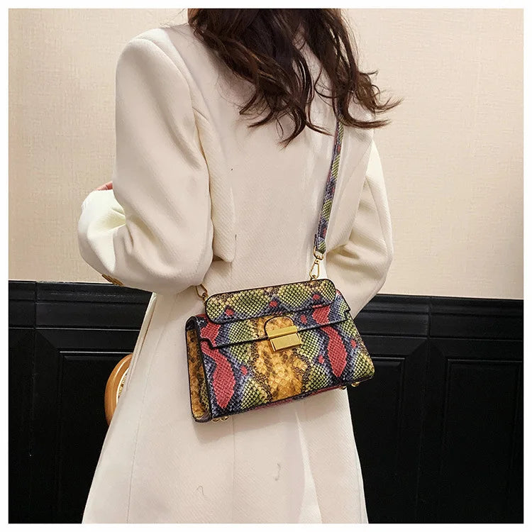 Fashionable High-end Texture Light Luxury Snake Print Niche Design Versatile Handhold Bag Shoulder Bag Crossbody Bag Armpit