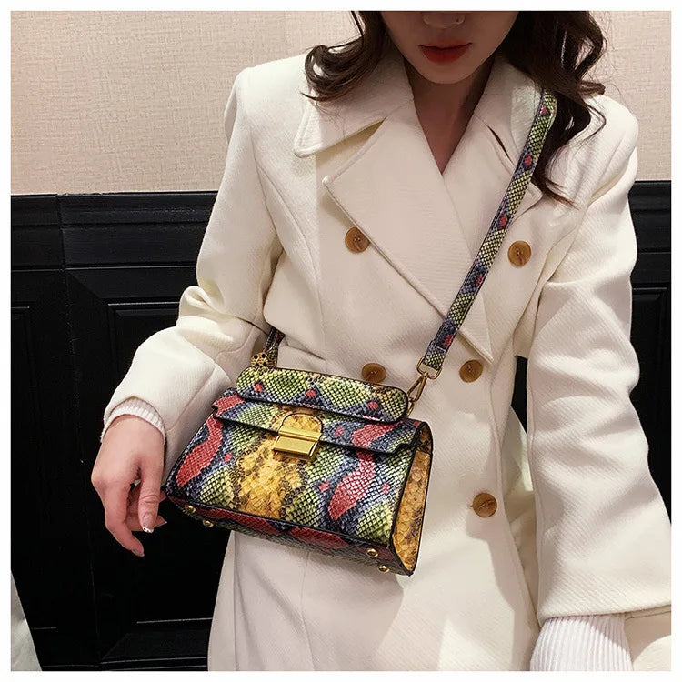 Fashionable High-end Texture Light Luxury Snake Print Niche Design Versatile Handhold Bag Shoulder Bag Crossbody Bag Armpit