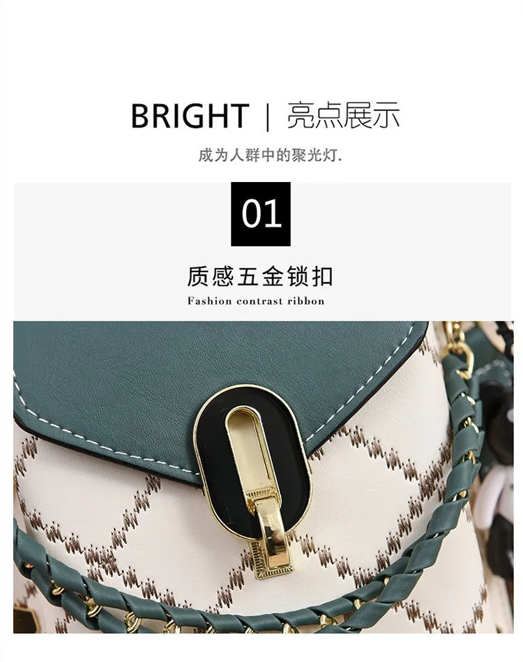 Korean version of simple and fashionable small square bag fashionable versatile shoulder messenger bag trendy mini mobile phone