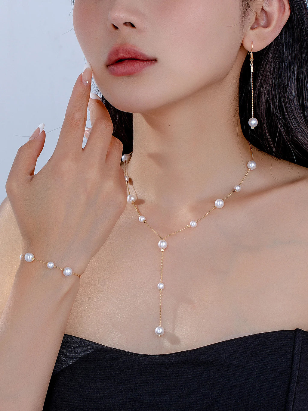 Elegant, Fashionable, and Stylish, with a Light Luxury and High-End Feel, Versatile Imitation Pearl Necklace, Bracelet, and Earrings, Suitable for Daily Wear, Weddings, and Vacations